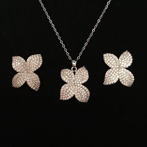White Gold Toned Floral Necklace And Earring Set